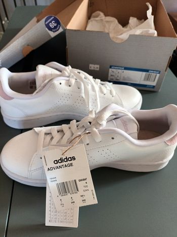 Basket adidas neuve