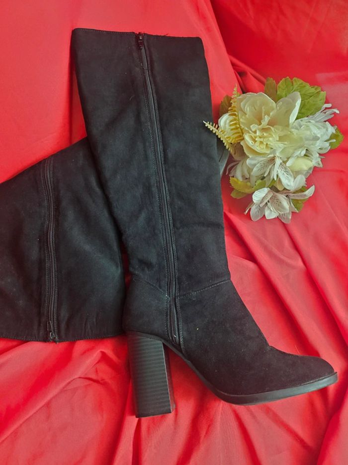 Bottes a talons noire effet daim, Primark, pointure 40 - photo numéro 4