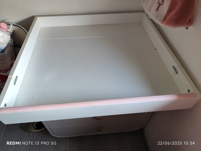 Lit évolutif IKEA MYLLRA avec matelas et table a langer - photo numéro 3