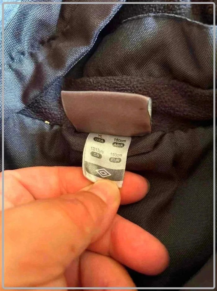 Tres  beau  manteau umbro taille 12-13ans - photo numéro 6