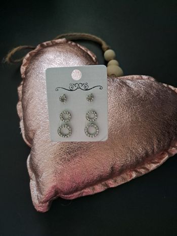 Boucles d oreilles  strass