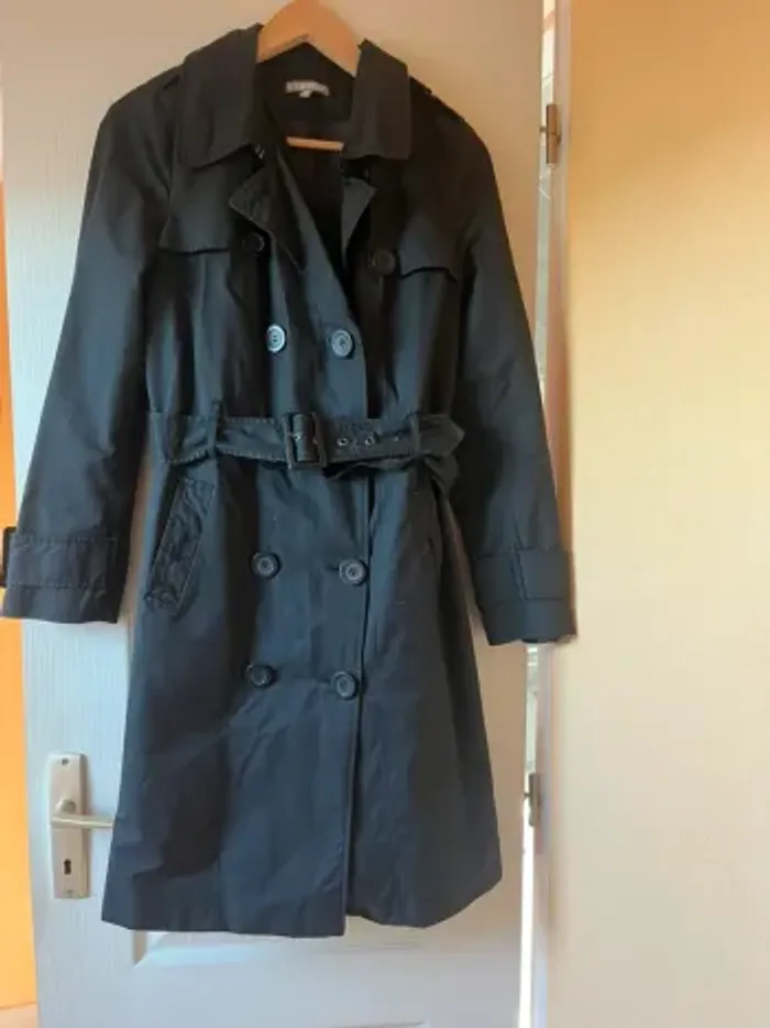 trench-coat noir ici et maintenant - photo numéro 4