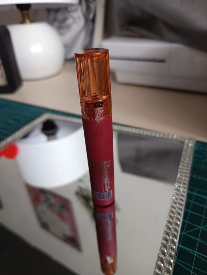 Rouge à lèvres rouge - photo numéro 2
