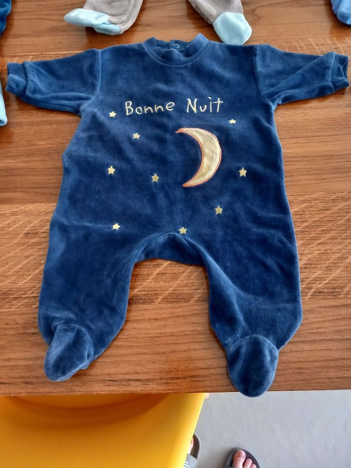 Lot pyjamas - photo numéro 4