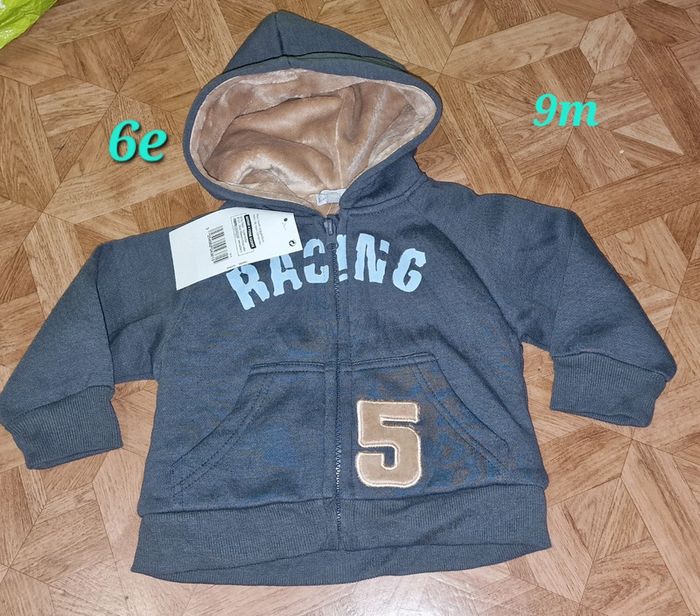 Gilet 9mois neuf
