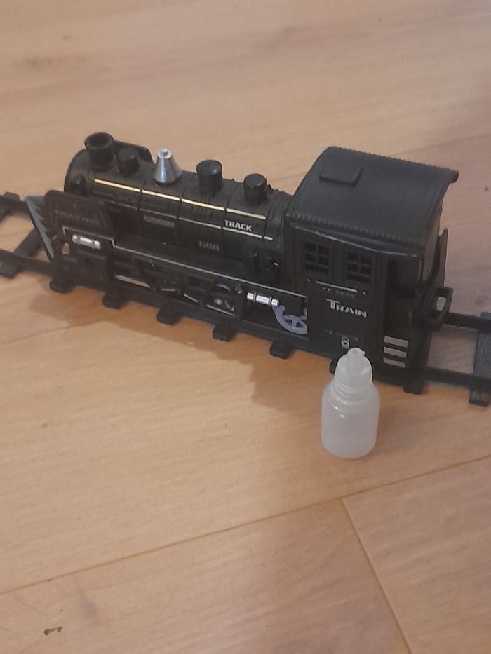 Train télécommandé