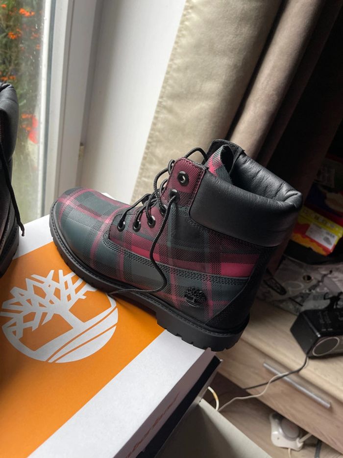 Superbe bottines Timberland neuves pointure 38.5 - photo numéro 8