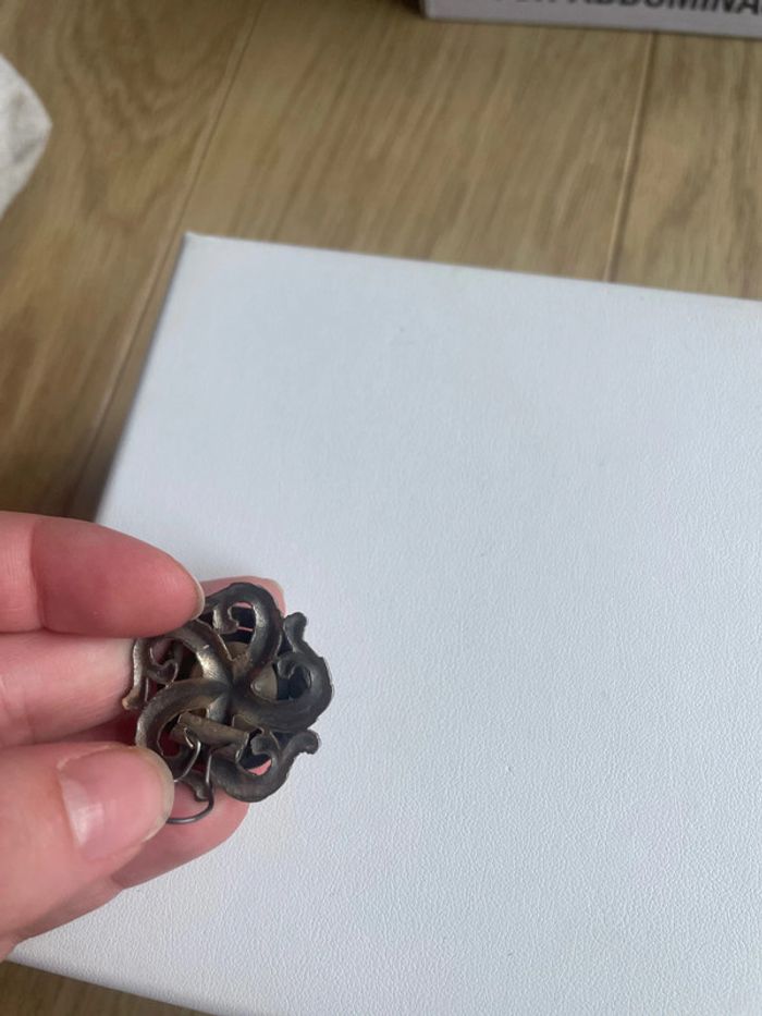 Broche ancienne perle argentée - photo numéro 5