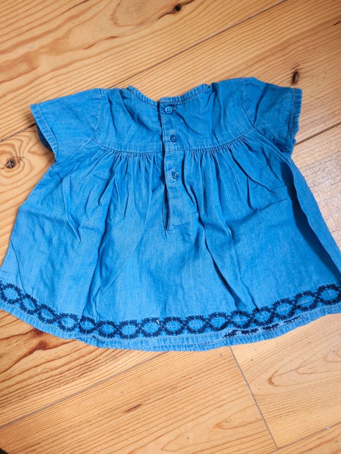 Robe / blouse en jean (9 mois) - photo numéro 2