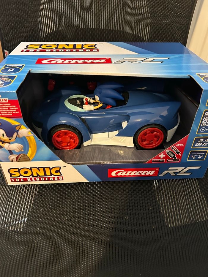 Voiture télécommandée - photo numéro 2