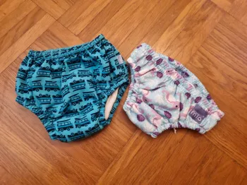 Lot 2 maillots de bain couche