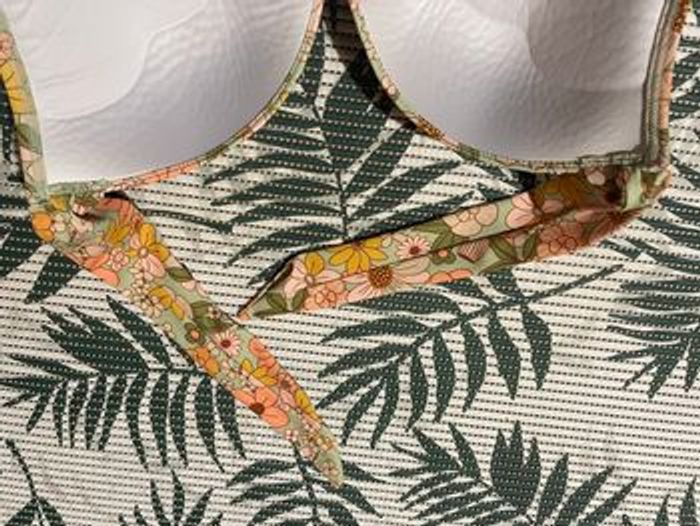 Haut  de maillot - photo numéro 7