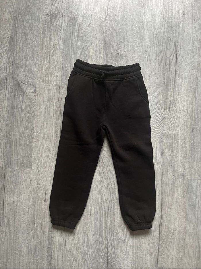 Jogging noir fille 4/5 ans Primark