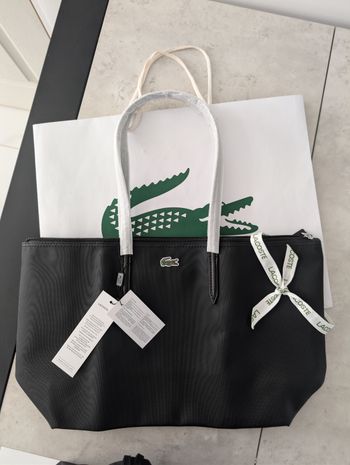 Vende magnifique sac Lacoste neuf de grand taille L avec étiquette 