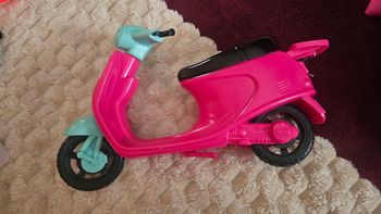 Scooter barbie