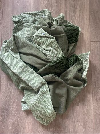 Écharpe de portage de la marque Little Frog coloris Mossu Cube taille 6
