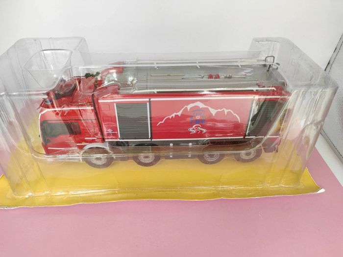 camion de pompier TMB 1/43 - photo numéro 7