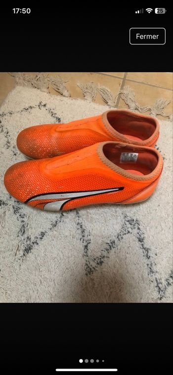 Chaussures de foot Puma T35 en bon état