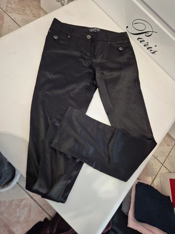 Pantalon effet satiné