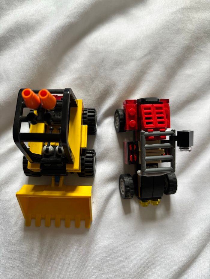 Mot 2 jouets véhicules lego - photo numéro 4