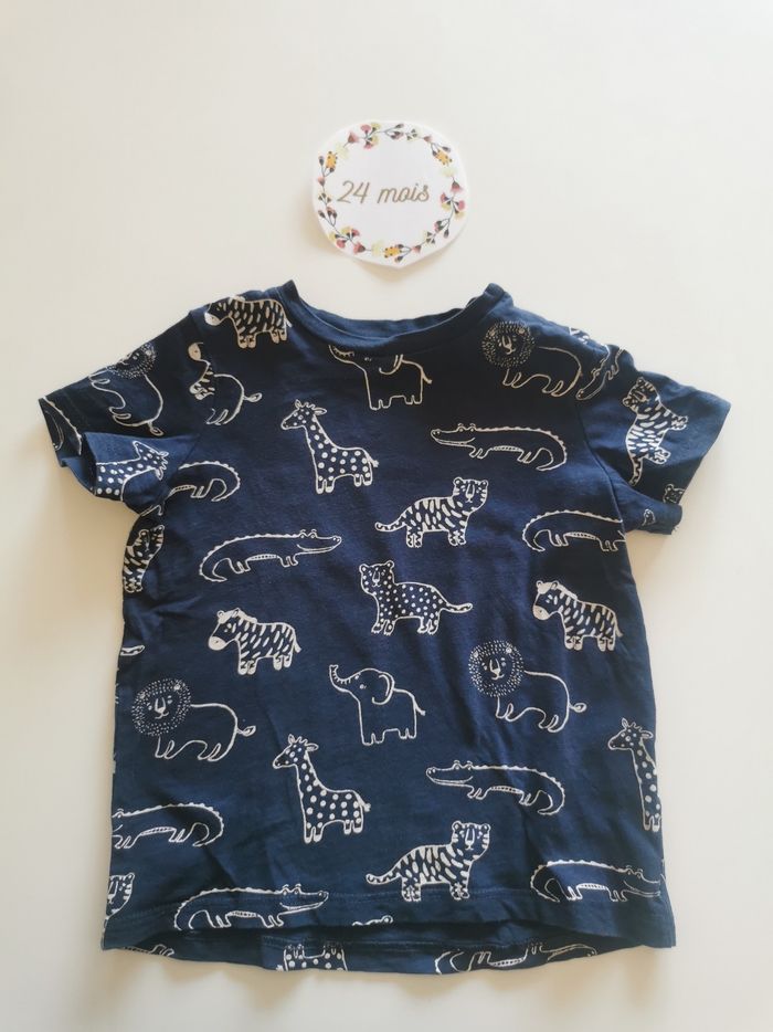 Ensemble d'été 2 t-shirt manches courtes et un short obaibi, hm et Billybandit tbe - photo numéro 5