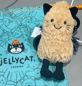 Jellycat Amuseables peannut Cat Outfit 🐱