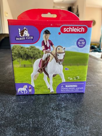 Cheval blanc et cavalière schleich neuf scellé 