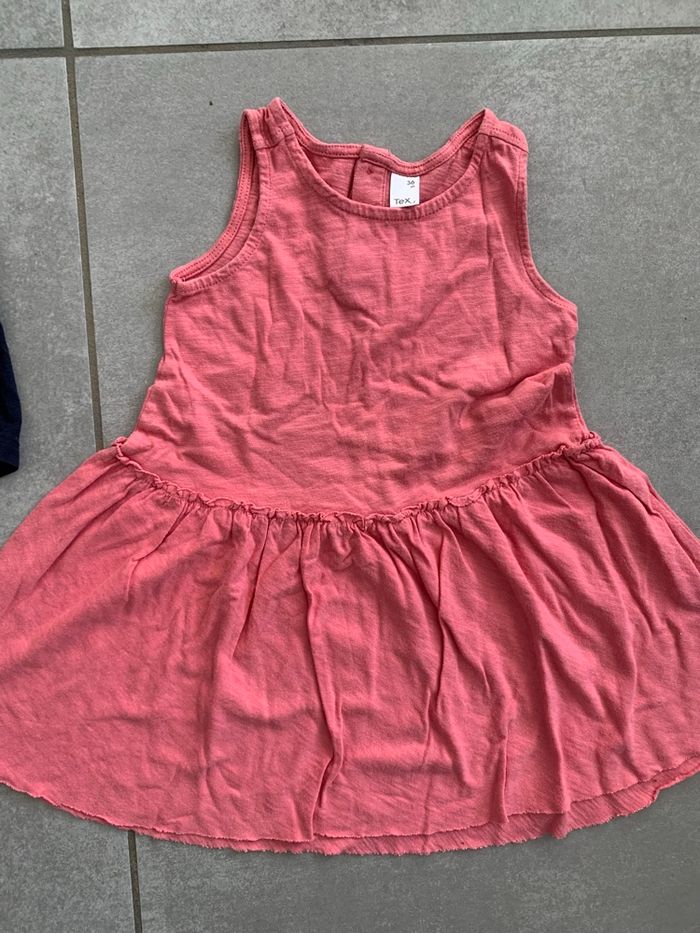 Lot 1 robe + 4 short taille 3 ans - photo numéro 2