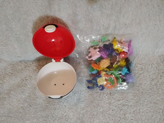 24 mini Pokémons + 1 pokéball - photo numéro 3