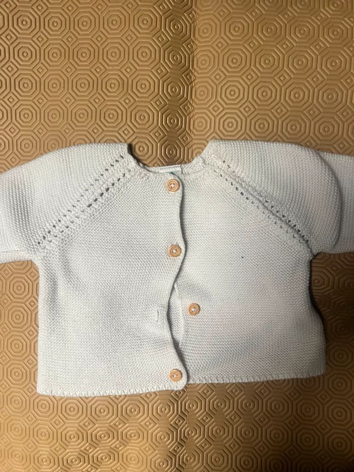 Petit gilet en laine taille 6 mois tex