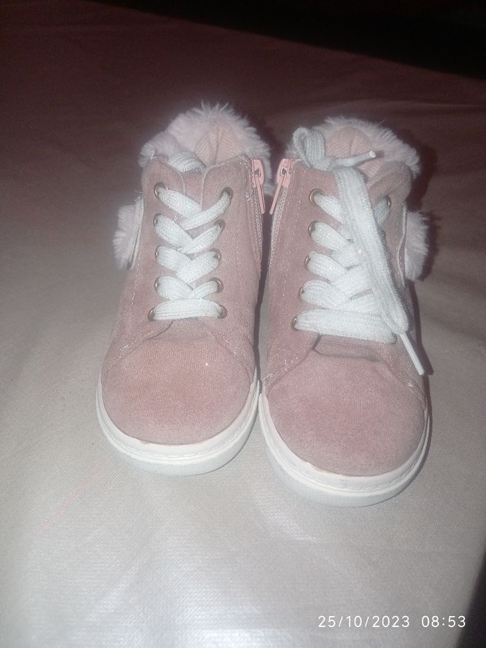 Bottes filles taille 23 - photo numéro 2