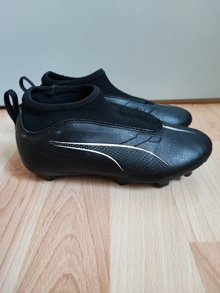 Chaussures de football moulées enfant ULTRA 5 MATCH+ Noir en Pointure 32 - photo numéro 3