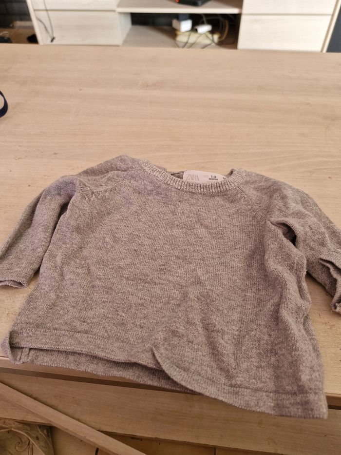 Pull zara taille 1/3mois