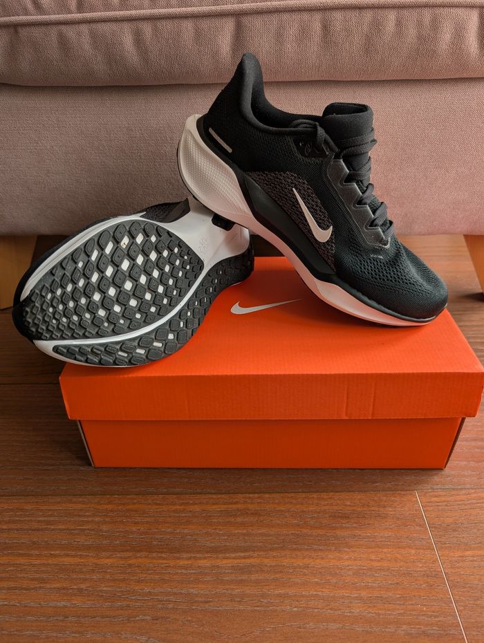 Nike air zoom Pegasus 41 - Taille 39 - neuve et authentique - photo numéro 3