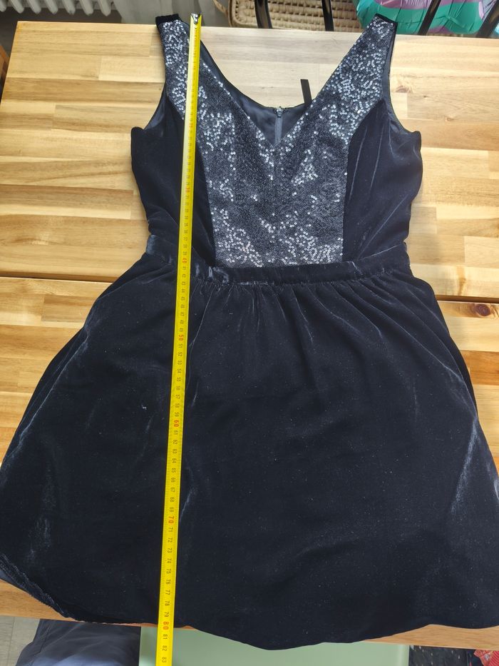 Robe noire velours Naf Naf taille 38 - photo numéro 10