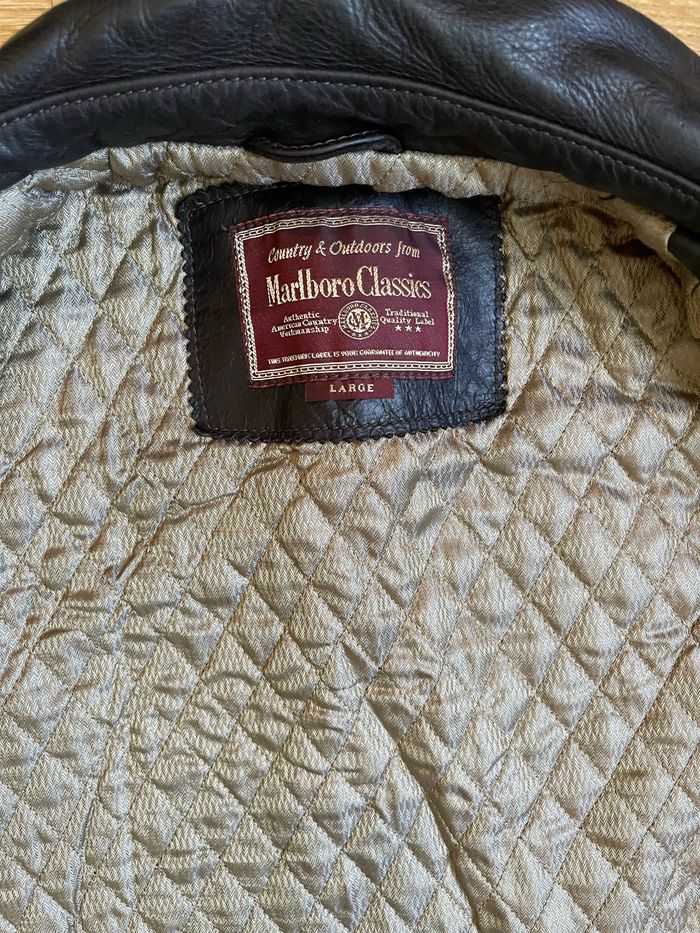 Veste en cuir vintage marque MARLBORO - photo numéro 3