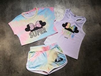 ensemble 3 pcs fille short/t-shirt/débardeur neufs 12ans