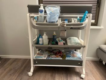 Table à langer & baignoire