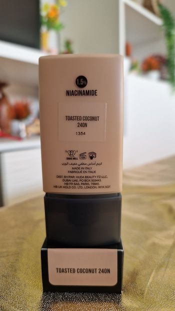 Hudabeauty fond de teint easy blur toasted Coconut 240N 30ml neuf