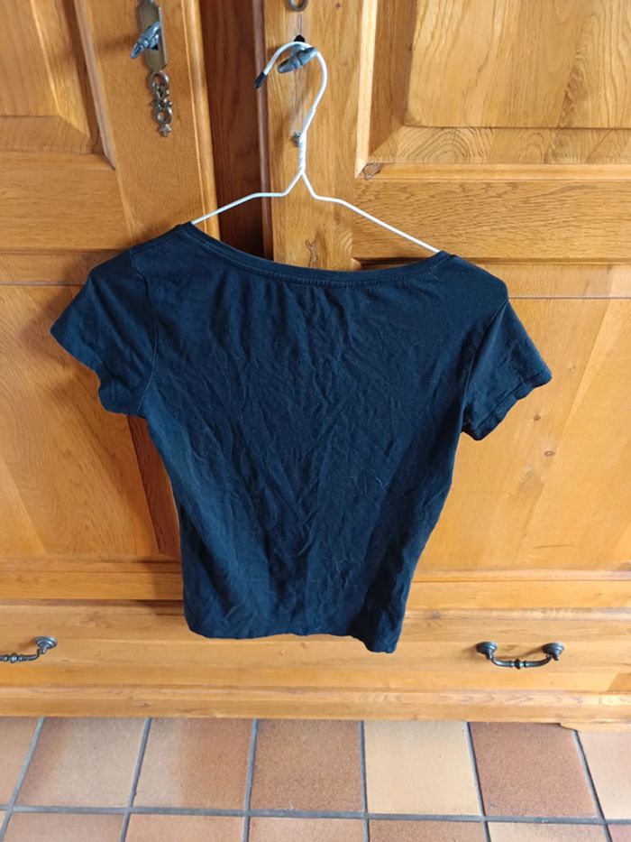 T-shirt guess - photo numéro 3