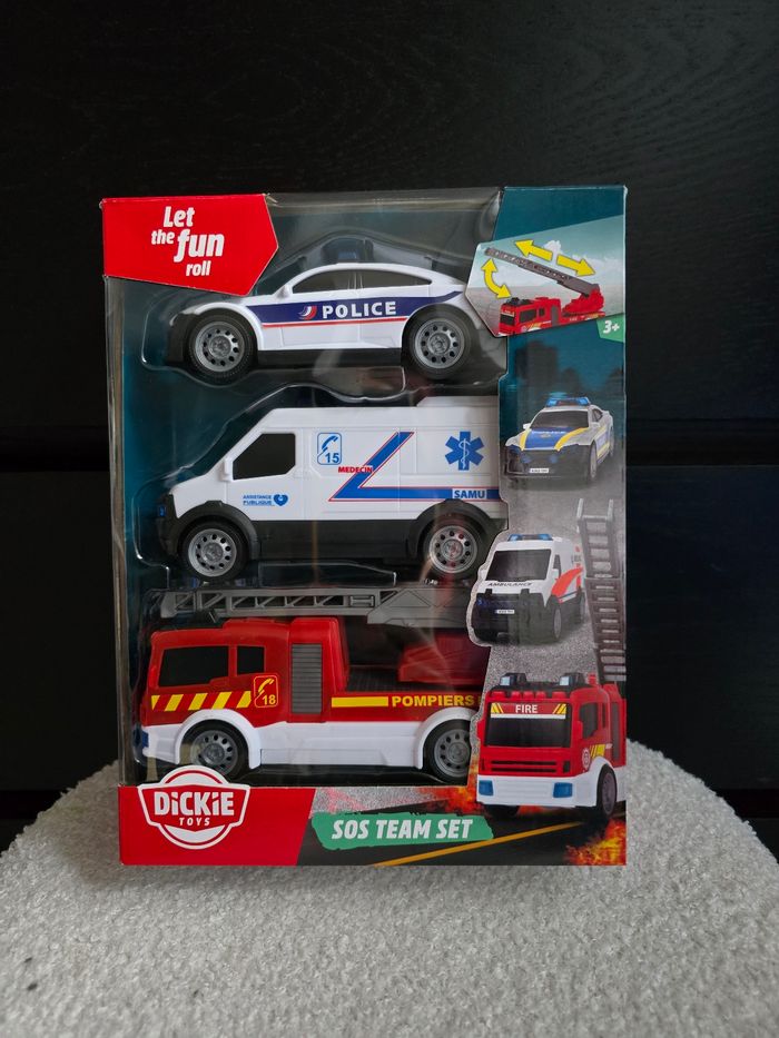 coffret 3 véhicules secours Dickie toys