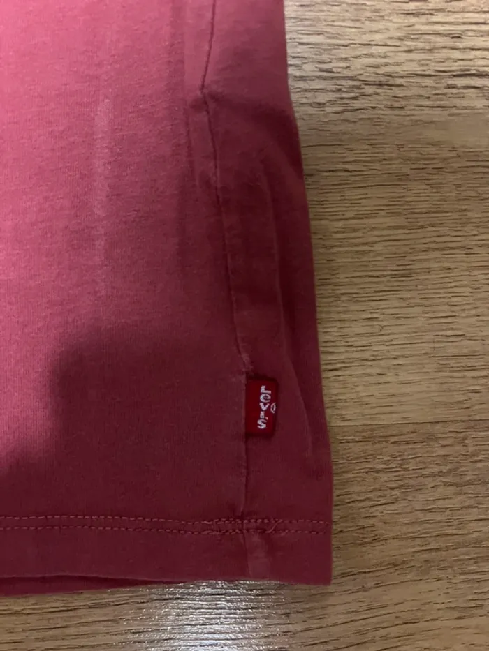 T shirt levi’s rouge imprimé taille s - photo numéro 3