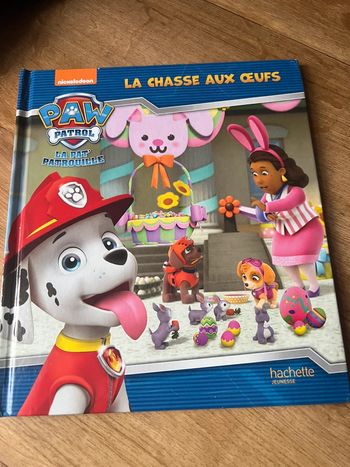 Livre Paw Patrol la chasse aux œufs
