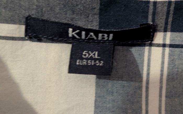 Vends chemisette blanche à carreaux bleu taille 5XL /51-52 - photo numéro 3