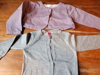 Gilets lot 2 ans bébé fille violet lilas gris paillettes