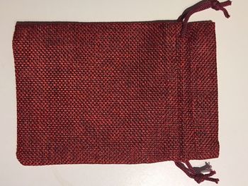 Pochettes en tissus rouge! Neuves