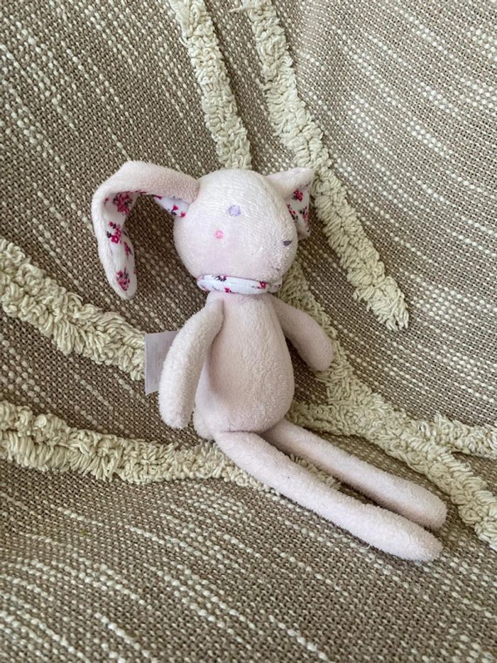 Peluche doudou 26cm grain de blé lapin rose à fleur violette très bon état - photo numéro 2