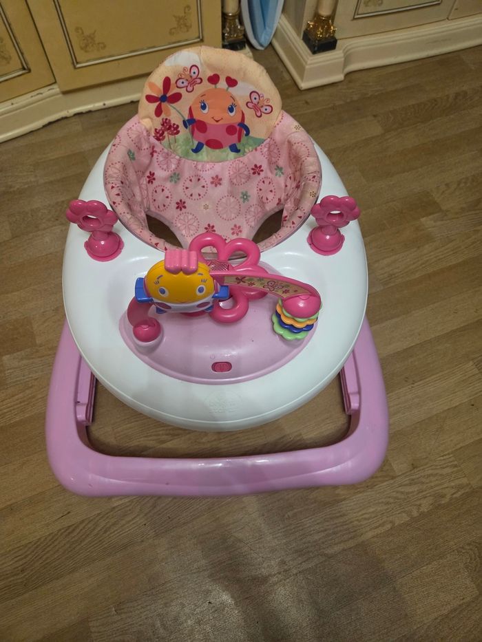 Trotteur bébé etat satisfaisant - photo numéro 3