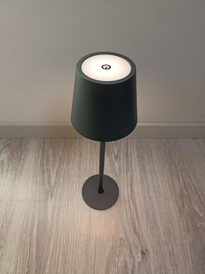 Lampe de table avec contrôle tactile et intensité de la lumière noir neuve - photo numéro 2