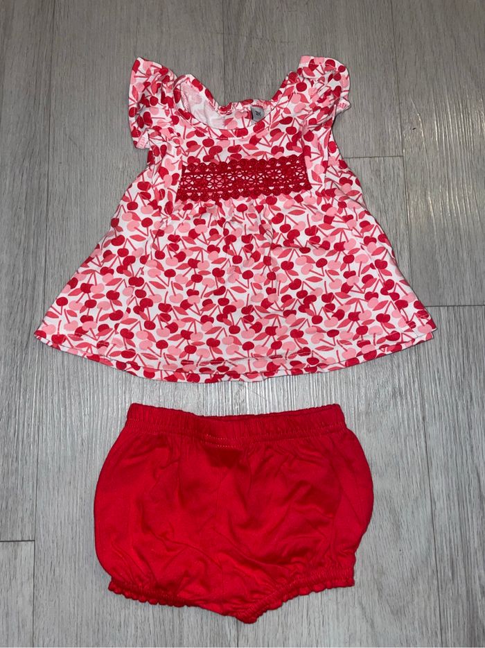 Ensemble bébé Robe cerise rouge Okaïdi, 3 mois - Comme neuf !